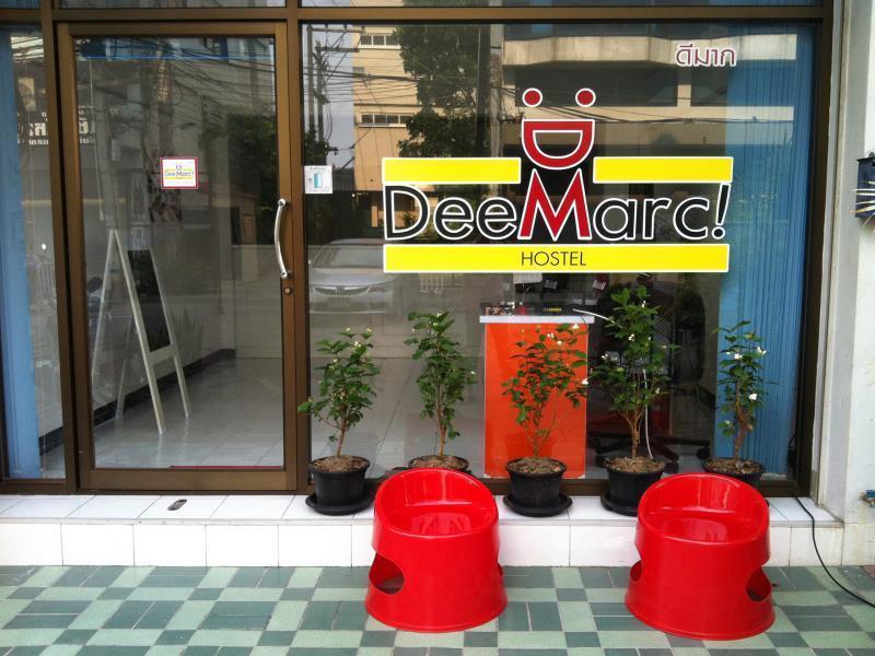 Dee Marc Hostel Chiang Mai Exterior foto