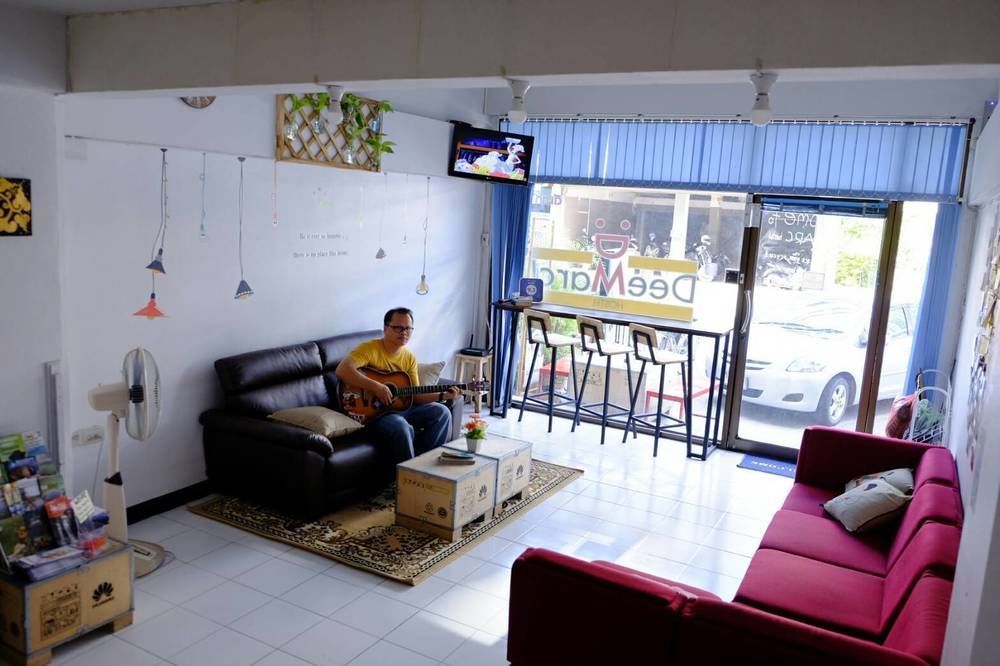 Dee Marc Hostel Chiang Mai Exterior foto