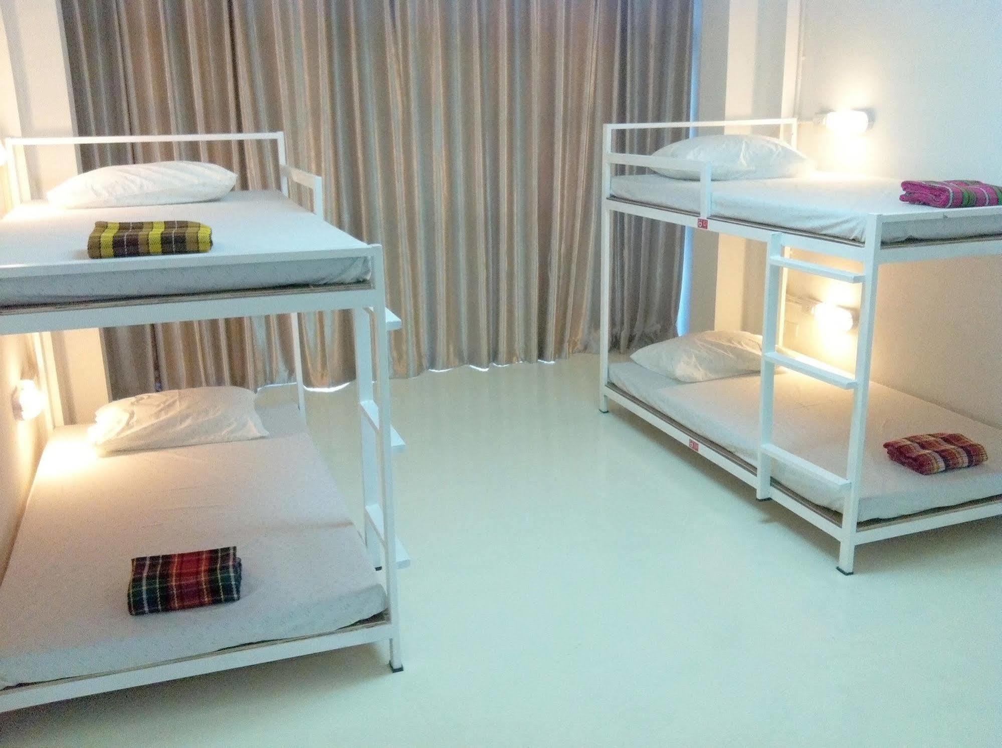 Dee Marc Hostel Chiang Mai Exterior foto